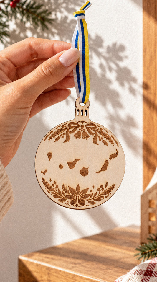 Bolas de Navidad de madera · Islas Canarias