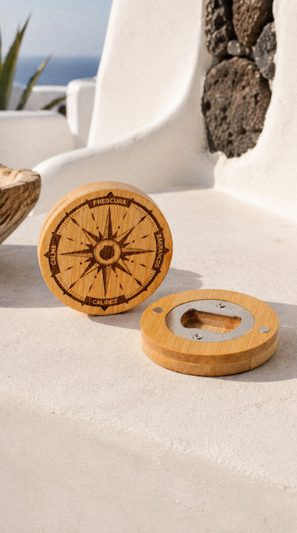 Abridor de botellas imantado de Gran Canaria en bambú | 5 diseños