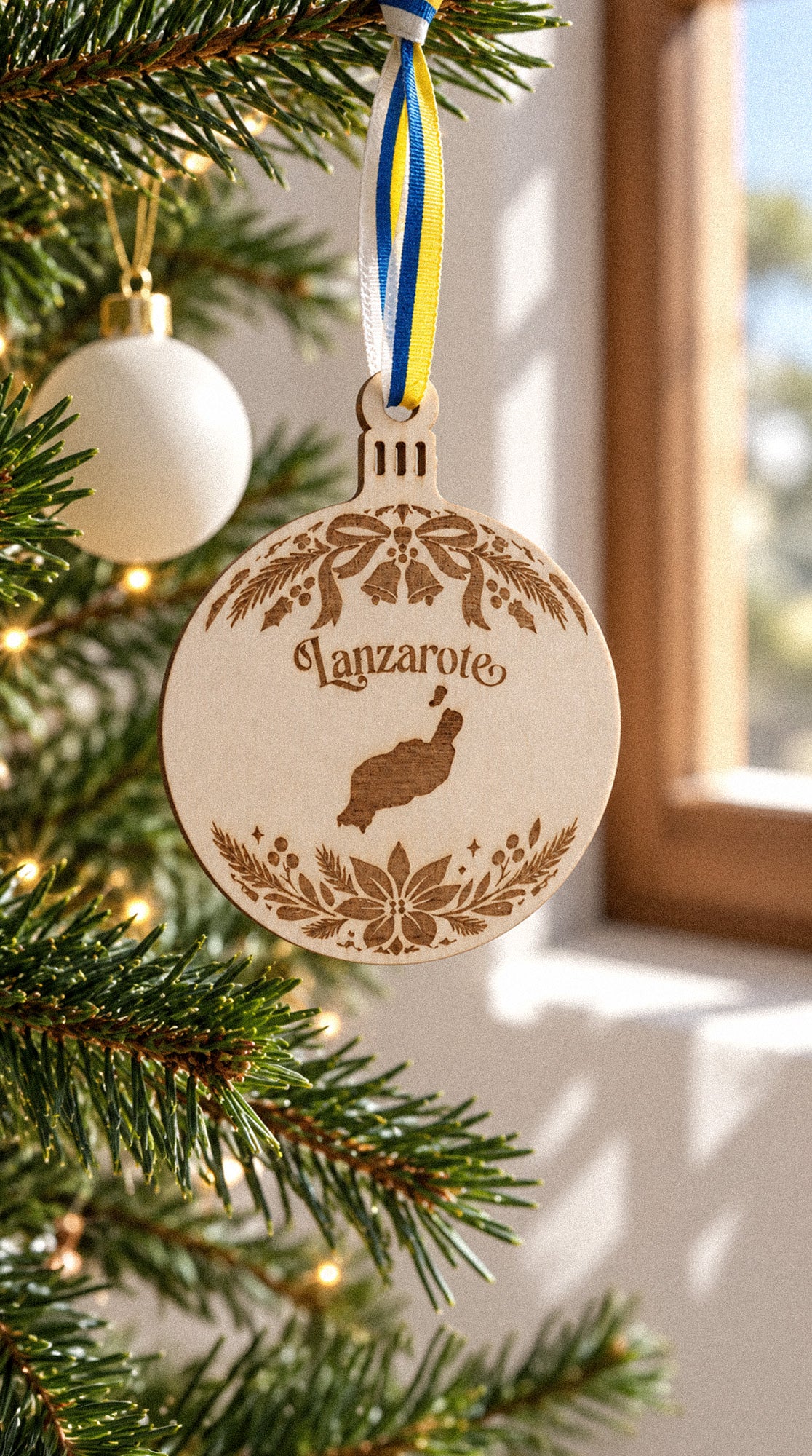 Bolas de Navidad de madera · Islas Canarias