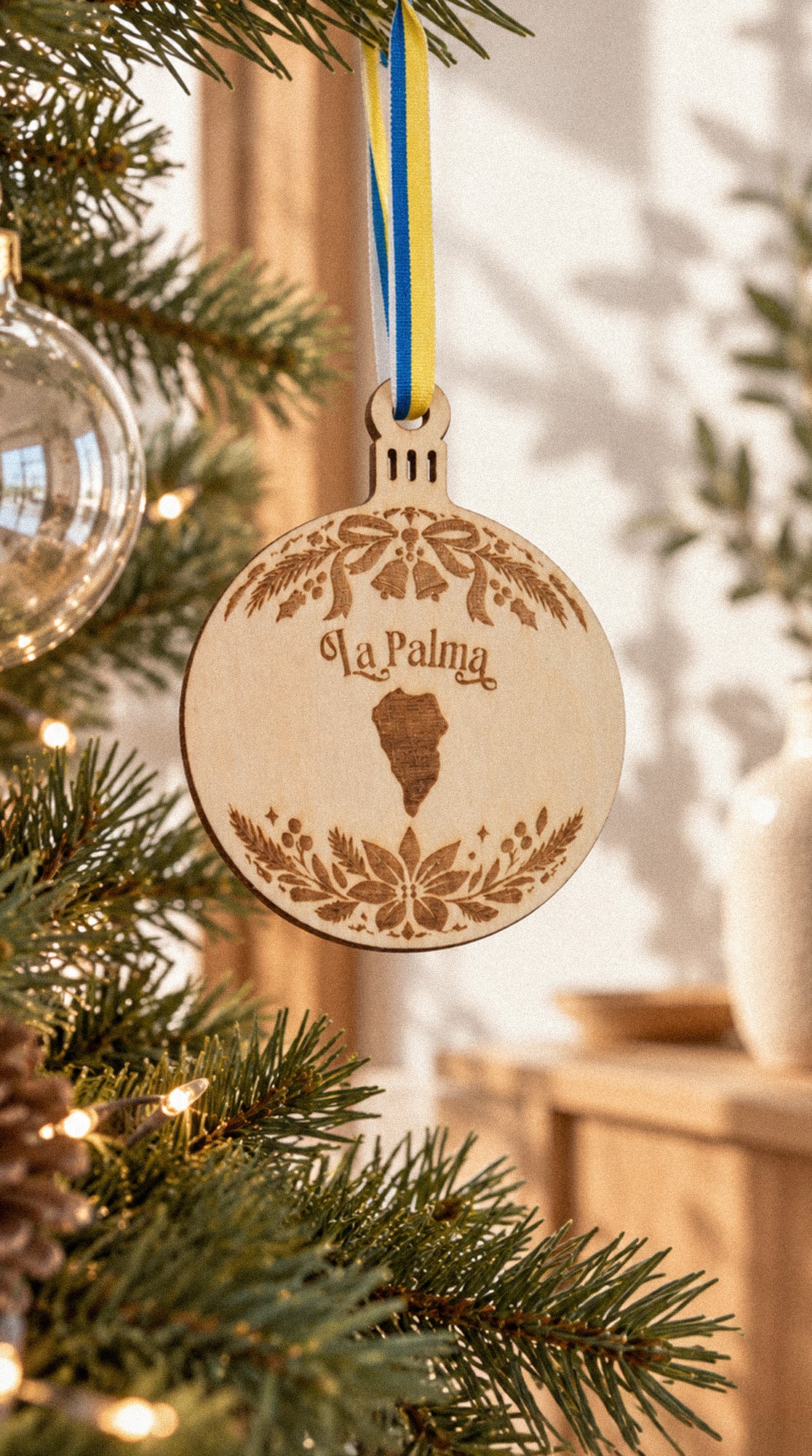 Bolas de Navidad de madera · Islas Canarias