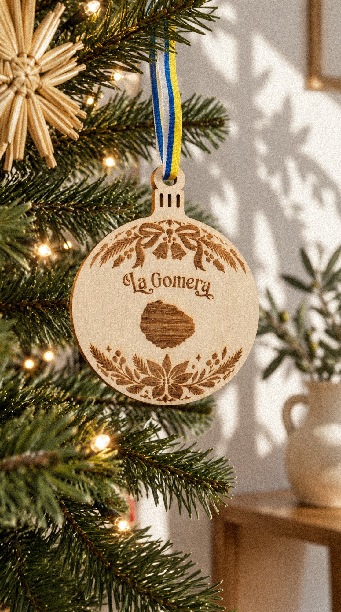 Bolas de Navidad de madera · Islas Canarias