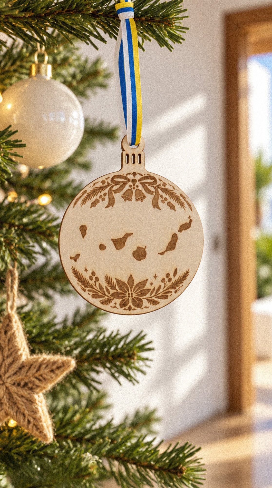 Bolas de Navidad de madera · Islas Canarias