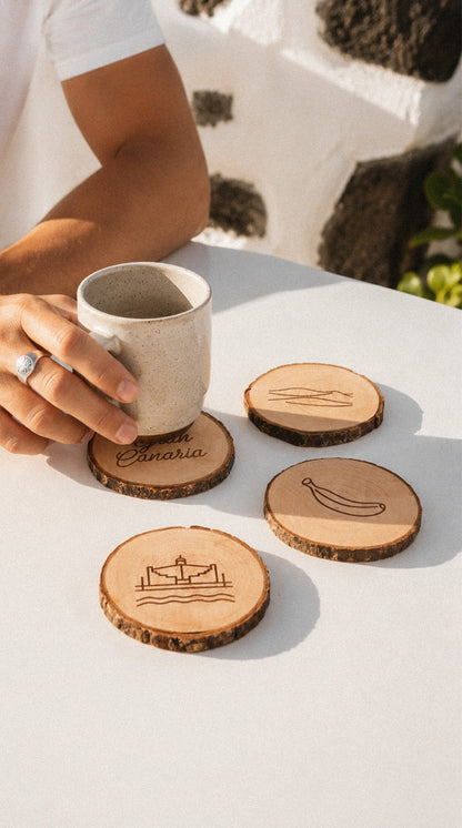 Set de 4 posavasos de madera de pino: Iconos de Gran Canaria